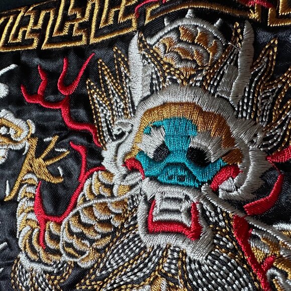 Vancarhell Women's Size Medium Tshirt Embroidered Chinese Dragon Black Y2K - Picture 5 of 12